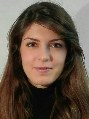 Dr.  Elisa Calamita