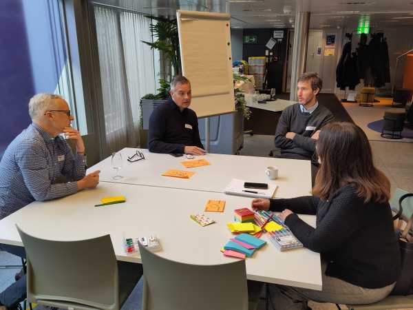 Discussions and peer-learning are important aspects of the CAS ETH in Climate Innovation.