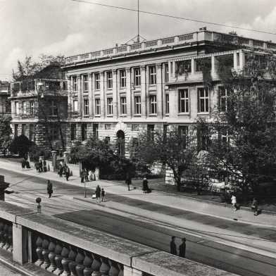 ETH Zürich, Land- und Forstwirtschaftliches Institut, ca. 1950. (Bild: Max Bächtold. Bildarchiv der ETH Zürich)