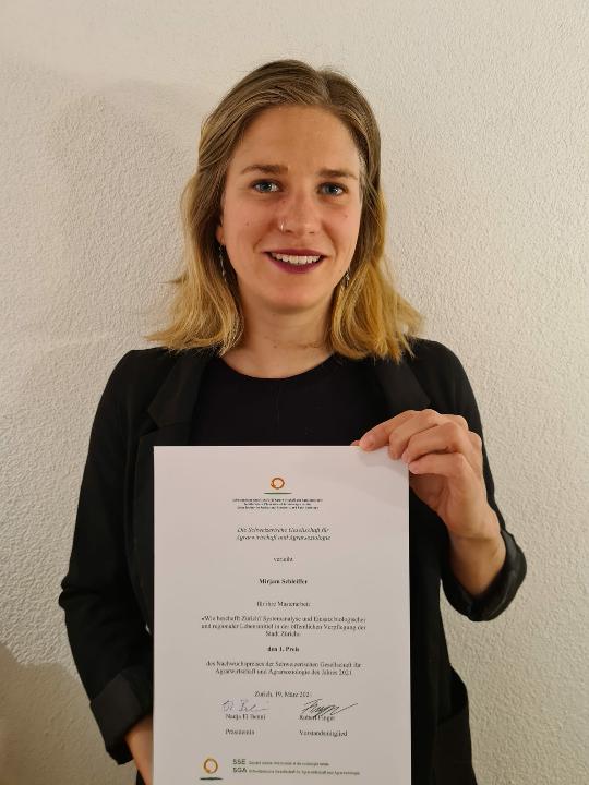 Vergrösserte Ansicht: Mirjam Schleiffer untersuchte den Einsatz von biologischen und regionalen Lebensmittel in der öffentlichen Verpflegung der Stadt Zürich. (Bild: SGA)