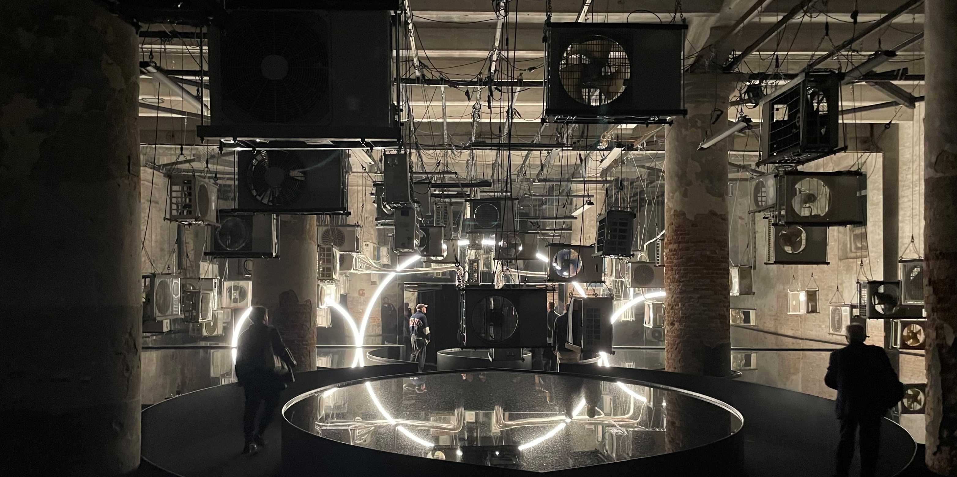 Installation an der Architekturbiennale 2025